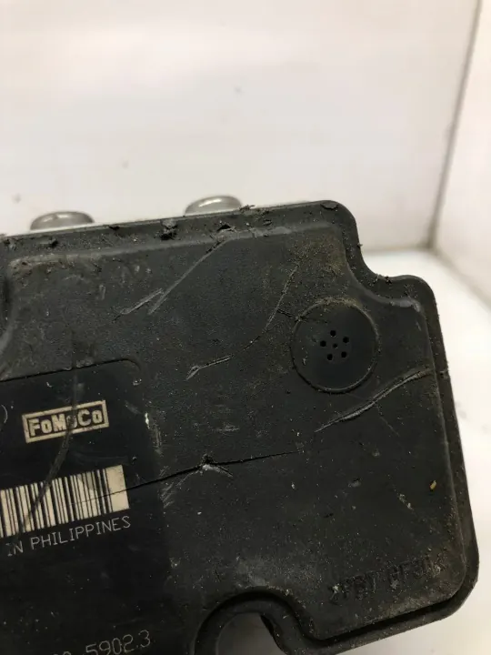 Controlador Bomba ABS OEM 06.2109-5581.3 Usado image 3