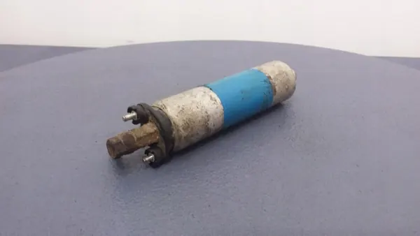 Mercedes-Benz bränslepump OEM A0004706094 - Begagnad image 3