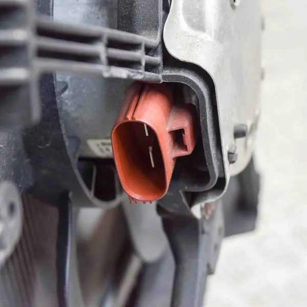 Pièces de refroidissement Ford Fiesta VII OEM H1BG8C607DE image 5