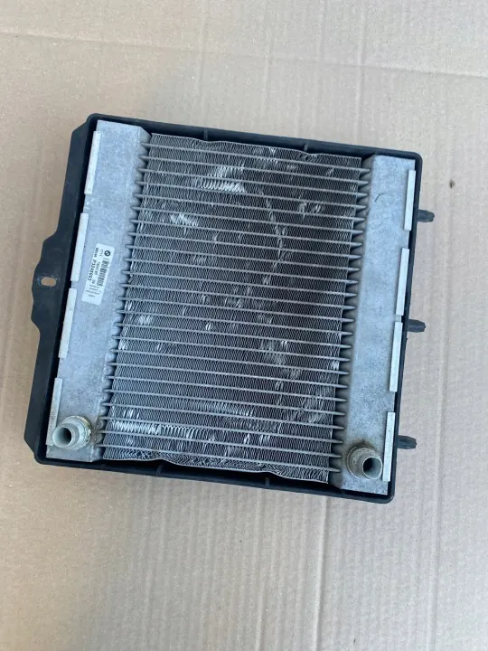 Refroidisseur d'eau auxiliaire droit BMW M3/M4 F80-F83 7806190 image 3
