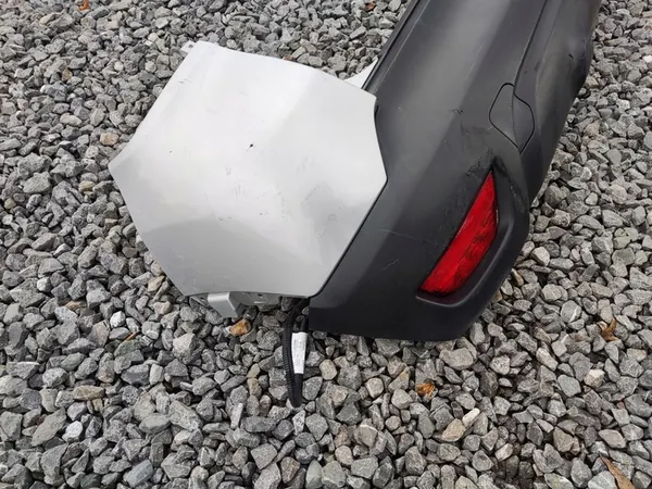 Parachoques trasero Renault Captur I 2013-2017 image 4