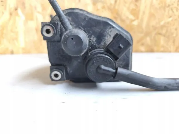 Filtre à charbon OEM 1J0201801H pour VW Golf IV Bora image 3