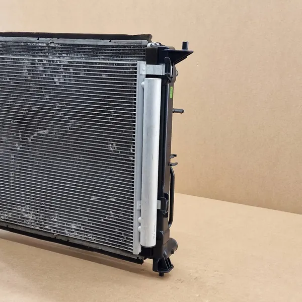 Conjunto de ventilador de refrigeración Hyundai Santa Fe IV TM 2018- image 6