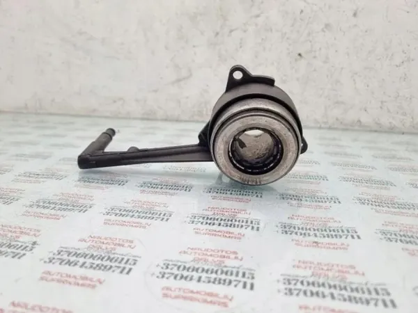 Cilindro de embrague OEM 02M141671A para VW Passat B7 image 2