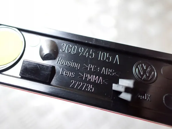 Takavalaisin VW Passat B5 image 3