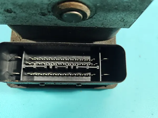 Pompe ABS Audi A3 8L 1J0614517E 1C0907379E 99-03 image 3