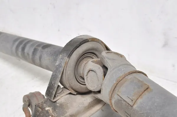 VOLVO XC70 II 2.4 D5 Drivaxel 31256000 image 9