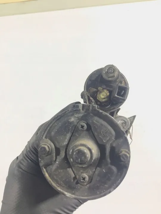 Motor de arranque SEAT LEON 2.0L diésel 2007 02M911023A image 5