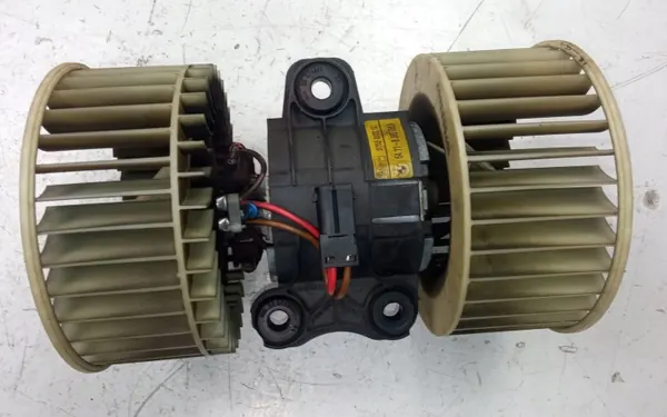 Ansauglüfter BMW 520i OEM 0765017212 - Gebraucht image 2