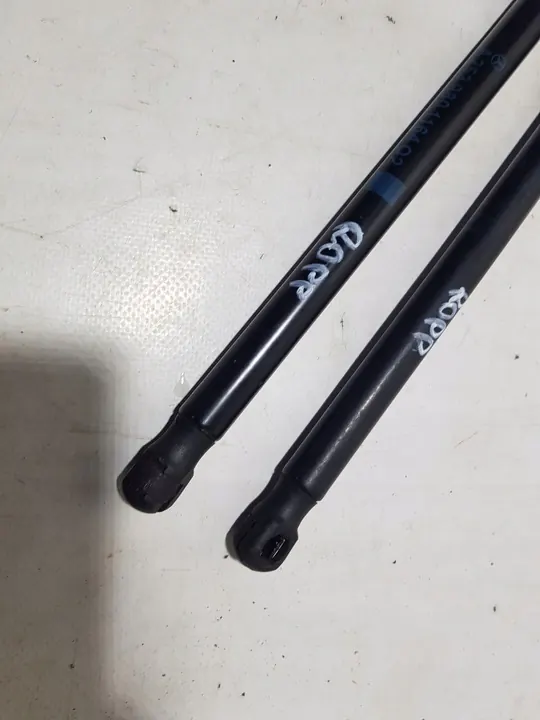 MERCEDES GLC W253 X253 Motorhuvudstötdämpare Set 2539801164 image 2