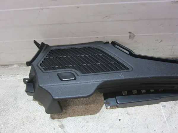 BMW X5 F15 Rechter Kofferbakafdekking OEM 51477326680 image 4