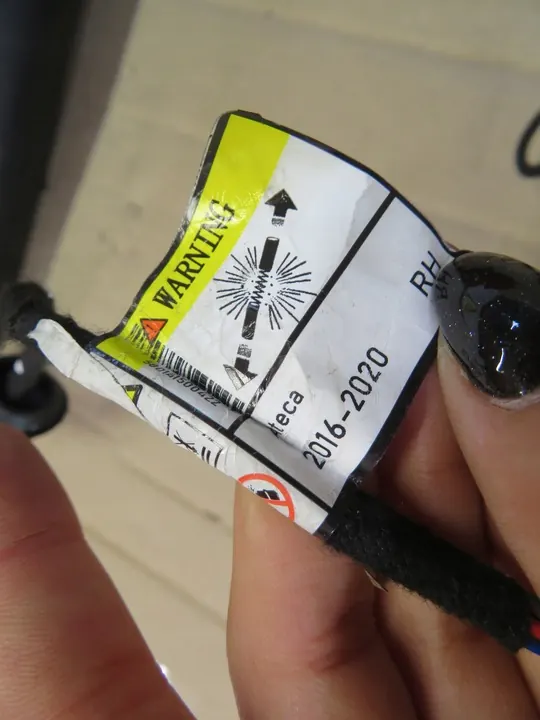 SEAT ATECA Electric Liftgate Actuators DEFFNER image 4