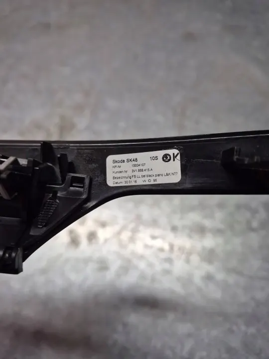 OEM 3V1858415 Ambient-sierstrip Skoda Superb B8 image 3
