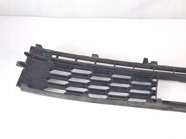 Griglia Centrale Paraurti Skoda Rapid Lift image 8