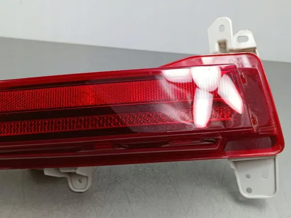Luz de parachoques trasero Hyundai Santa Fe OEM BR2305R6 image 4