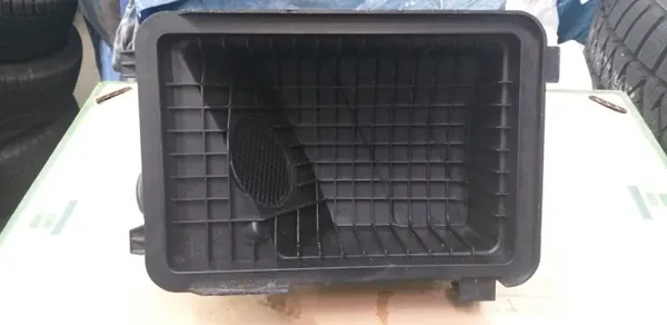 Boîtier filtre à air supérieur OEM 28100-G4100 Kia X-Ceed image 5