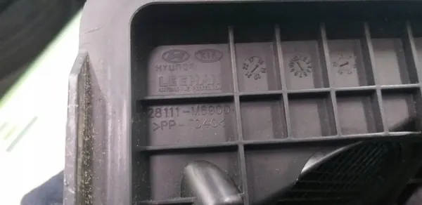 Boîtier filtre à air supérieur OEM 28100-G4100 Kia X-Ceed image 8