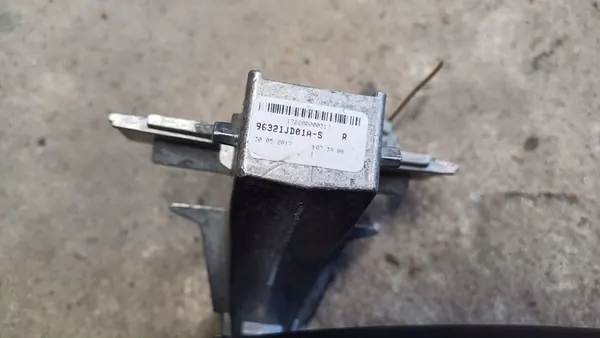 Nissan Pulsar Interieur Spiegel 96321JD01A image 2