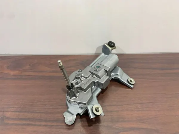 Subaru FBZ26168 Heckwischermotor - Gebraucht OEM image 2