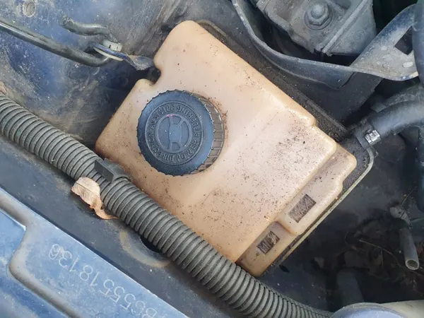 Réservoir de direction assistée OEM Citroen Berlingo I image 2