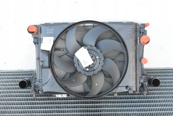 MERCEDES W218 W204 GLK Peças do Sistema de Refrigeração image 2