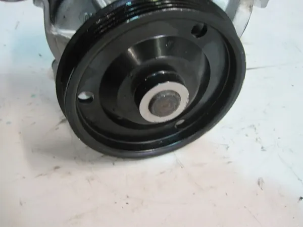 Vattenpump Volvo XC90 II 32382368 image 3