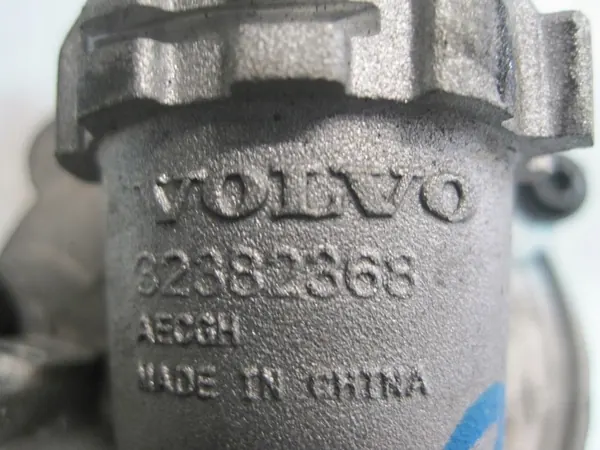 Vattenpump Volvo XC90 II 32382368 image 4