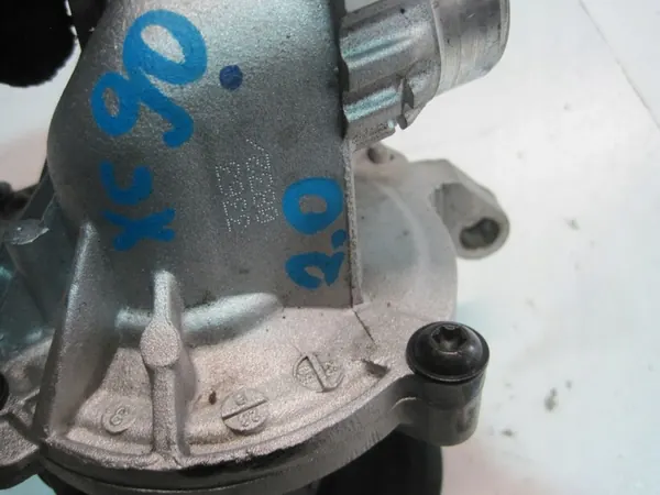 Vattenpump Volvo XC90 II 32382368 image 5
