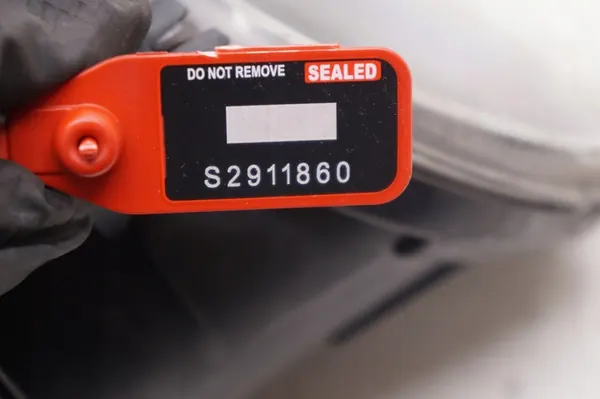 Volvo XC60 C70 Farol de Neblina Halógeno Esquerdo Frontal 30796680 image 5