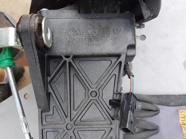 Vaihteiston valitsin VW Crafter Lift 906 image 4