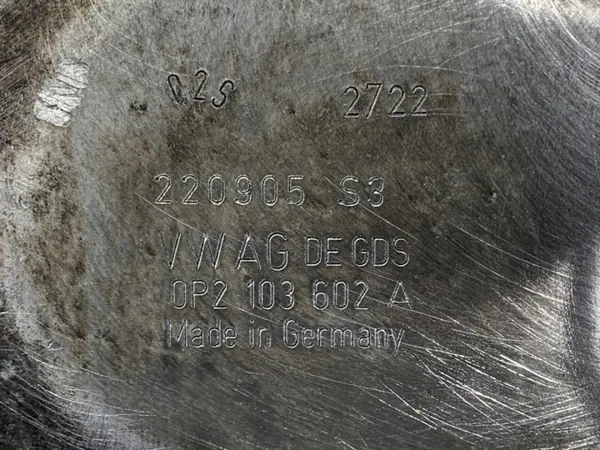 Cárter de óleo OEM 0P2103602A para Audi A6 C8 4.0L image 3
