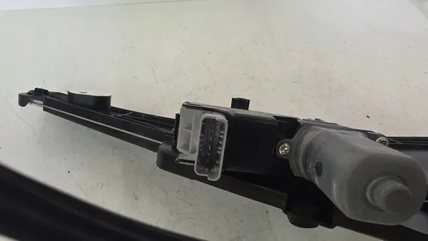 Elevador de vidro dianteiro direito Peugeot e208 II Elétrico Corsa image 6