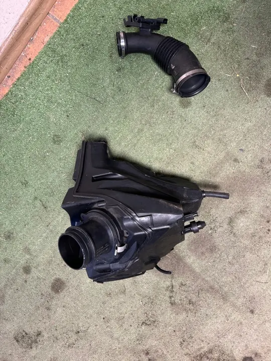 AUDI A4 A5 Q5 3.0 TDI Suodattimen Kotelo 8K0133837B image 8