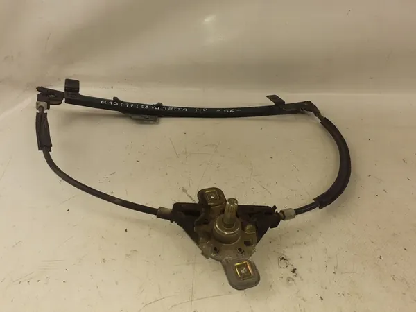 Elevador de vidro dianteiro direito VW Jetta image 4