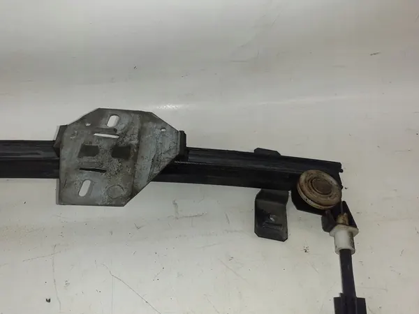 Elevador de vidro dianteiro direito VW Jetta image 6