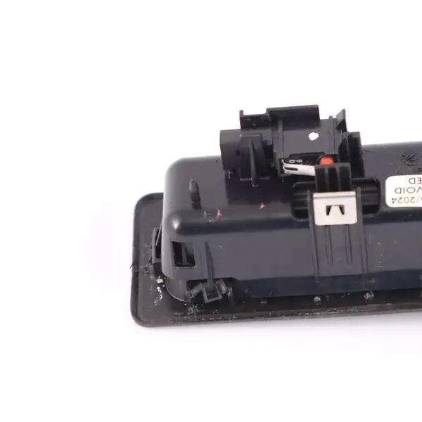 BMW F22 F30 LCI X3 F25 Takaluukun Kahva Nappi 7345700 image 5