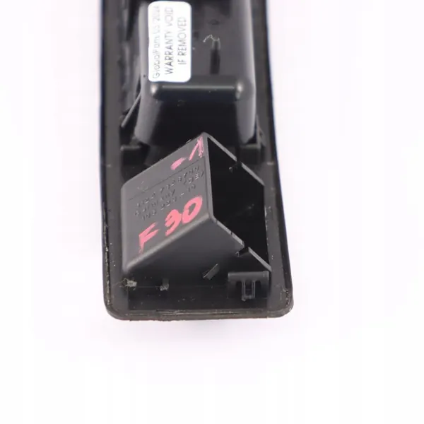 BMW F22 F30 LCI X3 F25 Takaluukun Kahva Nappi 7345700 image 6