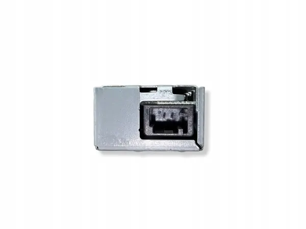 Tomada USB OEM 8553260060 para Toyota bZ4X 2024 image 5
