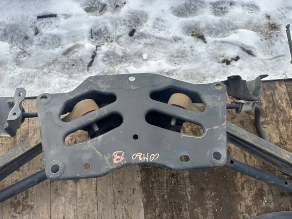 OEM 267 bakaxelbalk för Fiat Doblo II, Opel Combo II image 4
