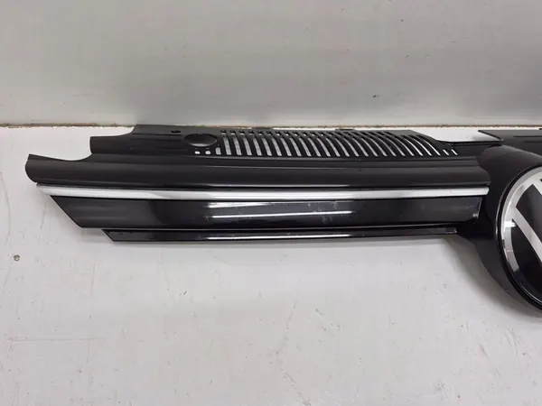 VW GOLF VIII 5H0 Grill image 3