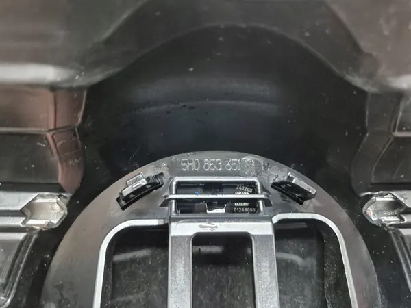 VW GOLF VIII 5H0 Grill image 7