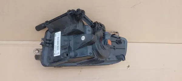 FARO ESQUERDO AUDI A3 8V0 13-17 8V0941699C image 9