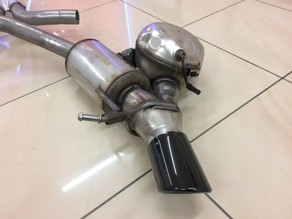 Système d'échappement actif Audi A4 8K OEM 8K0941231 image 2