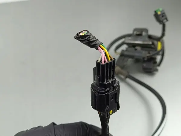 Válvula de Amortecedor KIA Stinger 2019 SM221A1101 image 2