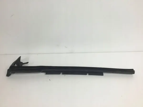 Audi A4 B6 bakrutslist vänster OEM FXK504 image 2