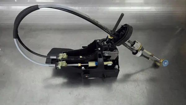 Opel Insignia A Växellänk OEM 55583306 image 10