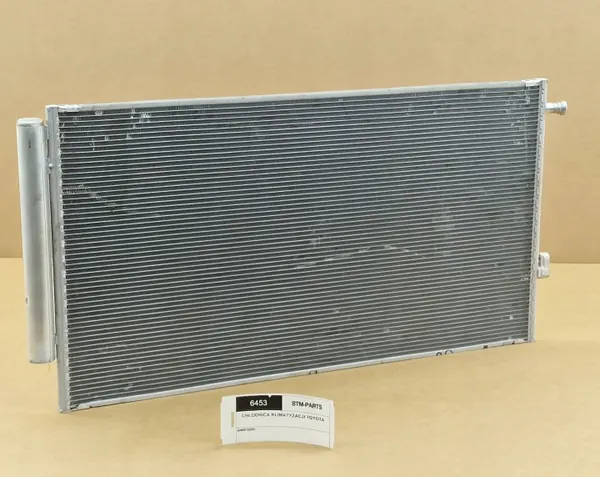 OEM 8846010310 AC Kondensor för Toyota C-HR, Corolla image 2