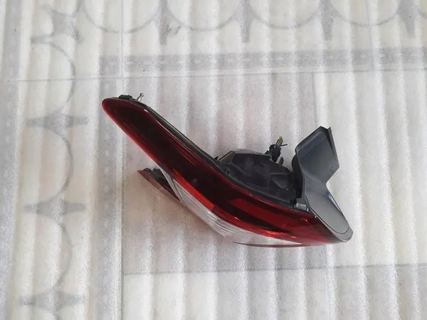 PEUGEOT 308 HB 2013-2017 Lámpara Trasera Izquierda 9677817680 image 2