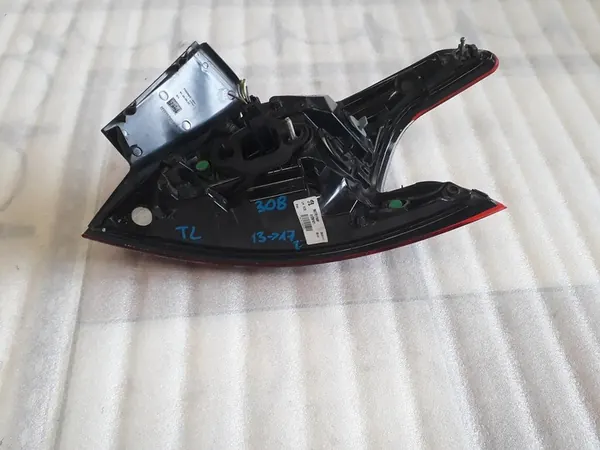 PEUGEOT 308 HB 2013-2017 Lámpara Trasera Izquierda 9677817680 image 4