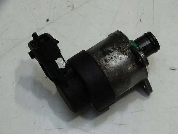 Válvula de Pressão de Combustível Opel Vivaro Nissan Qashqai 0928400679 image 2